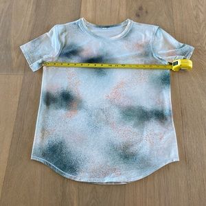 Lululemon neck running/training T-shirt